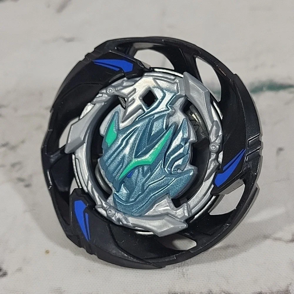 Hasbro Brave Valtryek‎ Burst Surge Superking Beyblade B-163